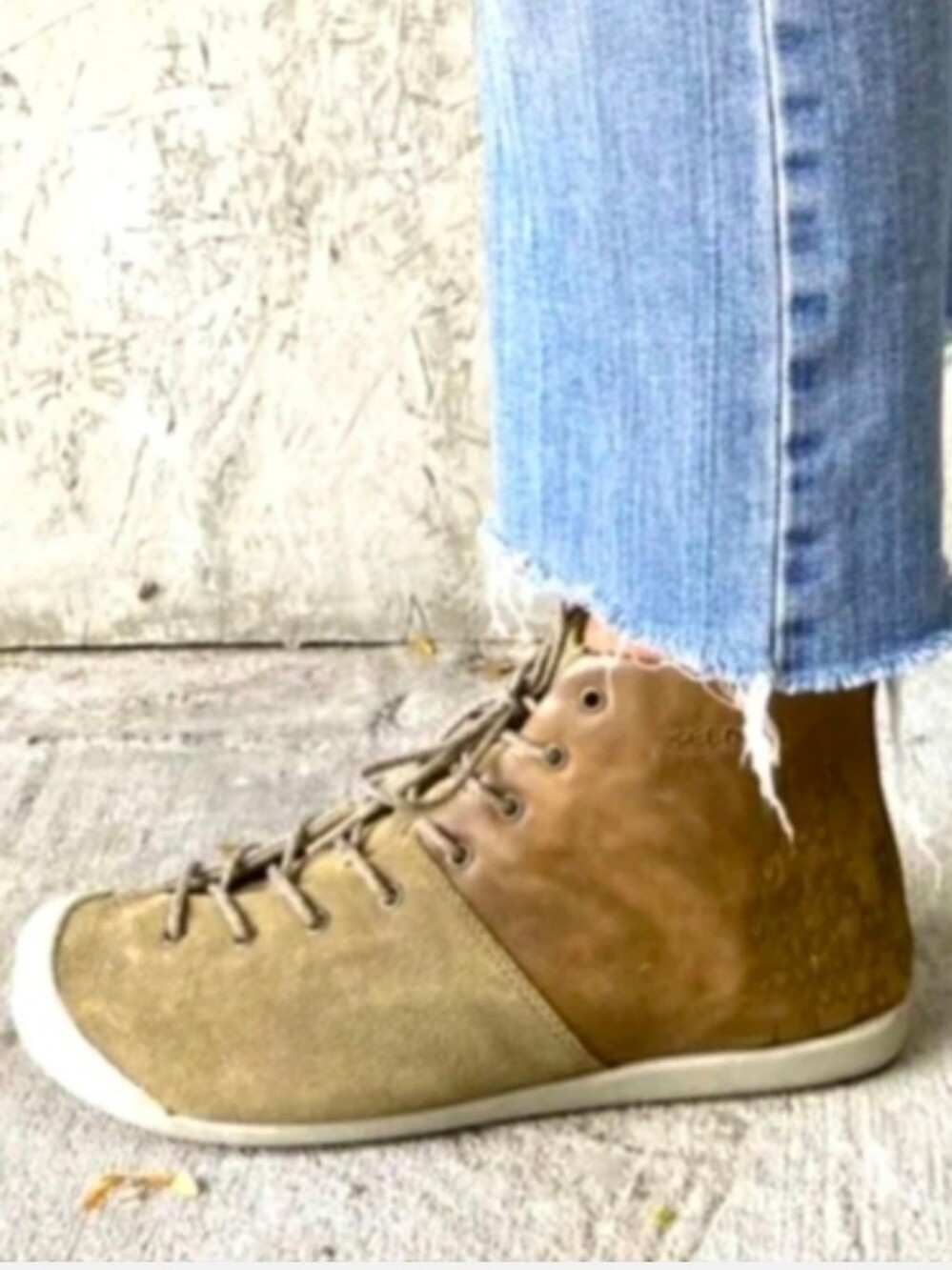 Keen Eastside Bootie Size 10 Pale Olive/Gargoyle